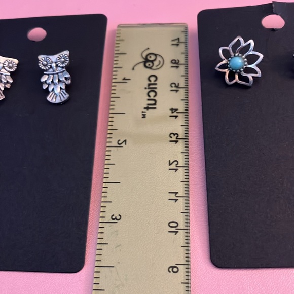 2 pair post Earrings - Picture 4 of 5